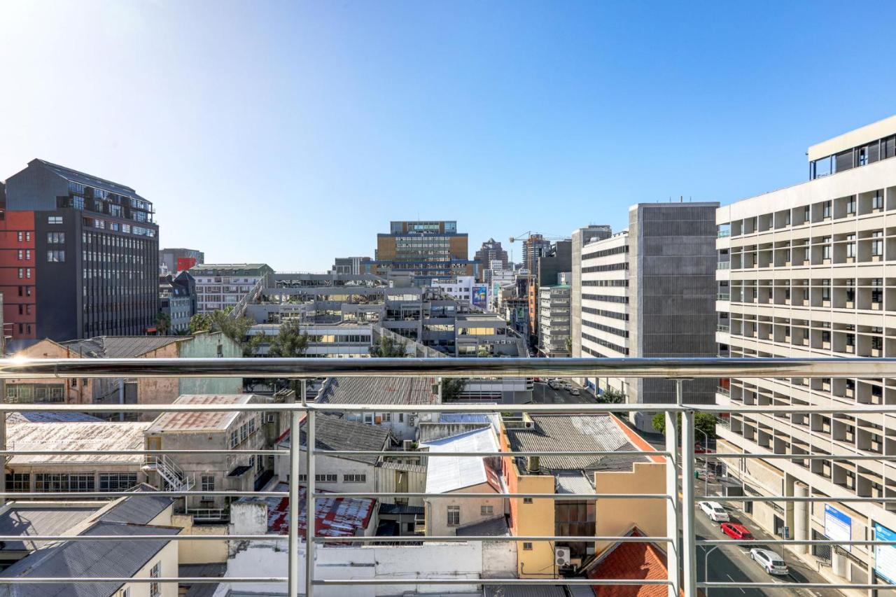 Backup-powered Colourfull Balcony Cidade Do Cabo